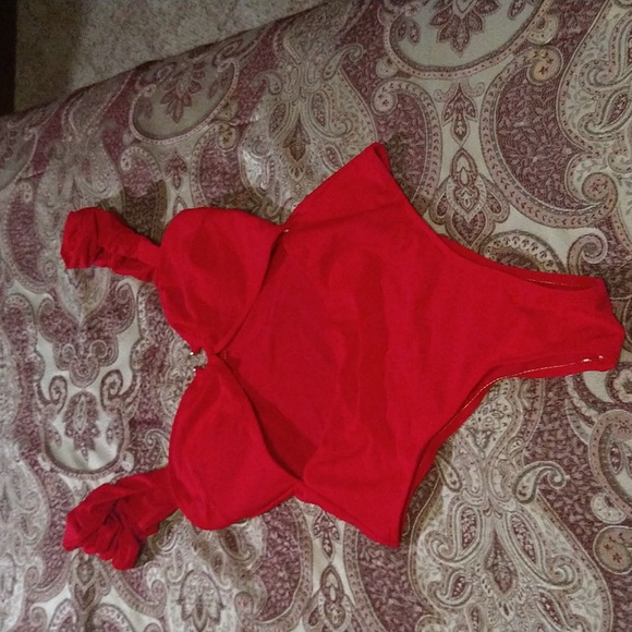 Size S NWOT red one piece cutout swimsuit - Picture 5 of 15
